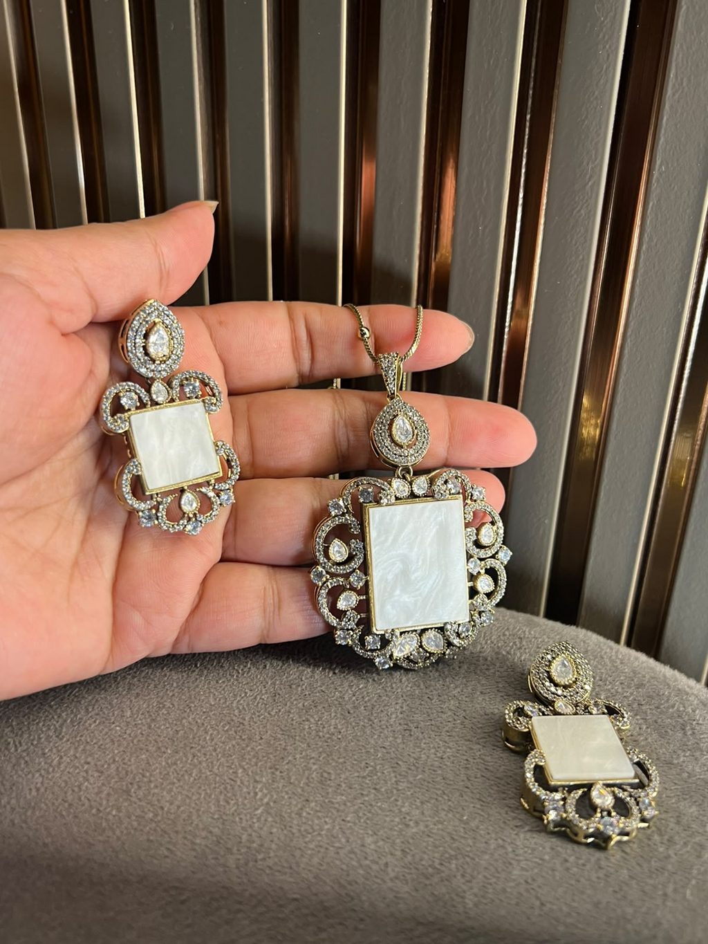 Semi precious stone and CZ moissanite work chain pendant set
